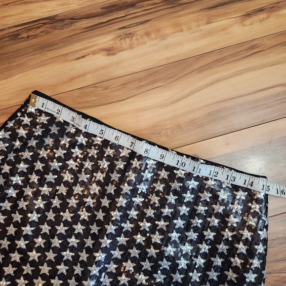 Altar'd State Star Sequin Mini Skirt Size L - Picture 9 of 9
